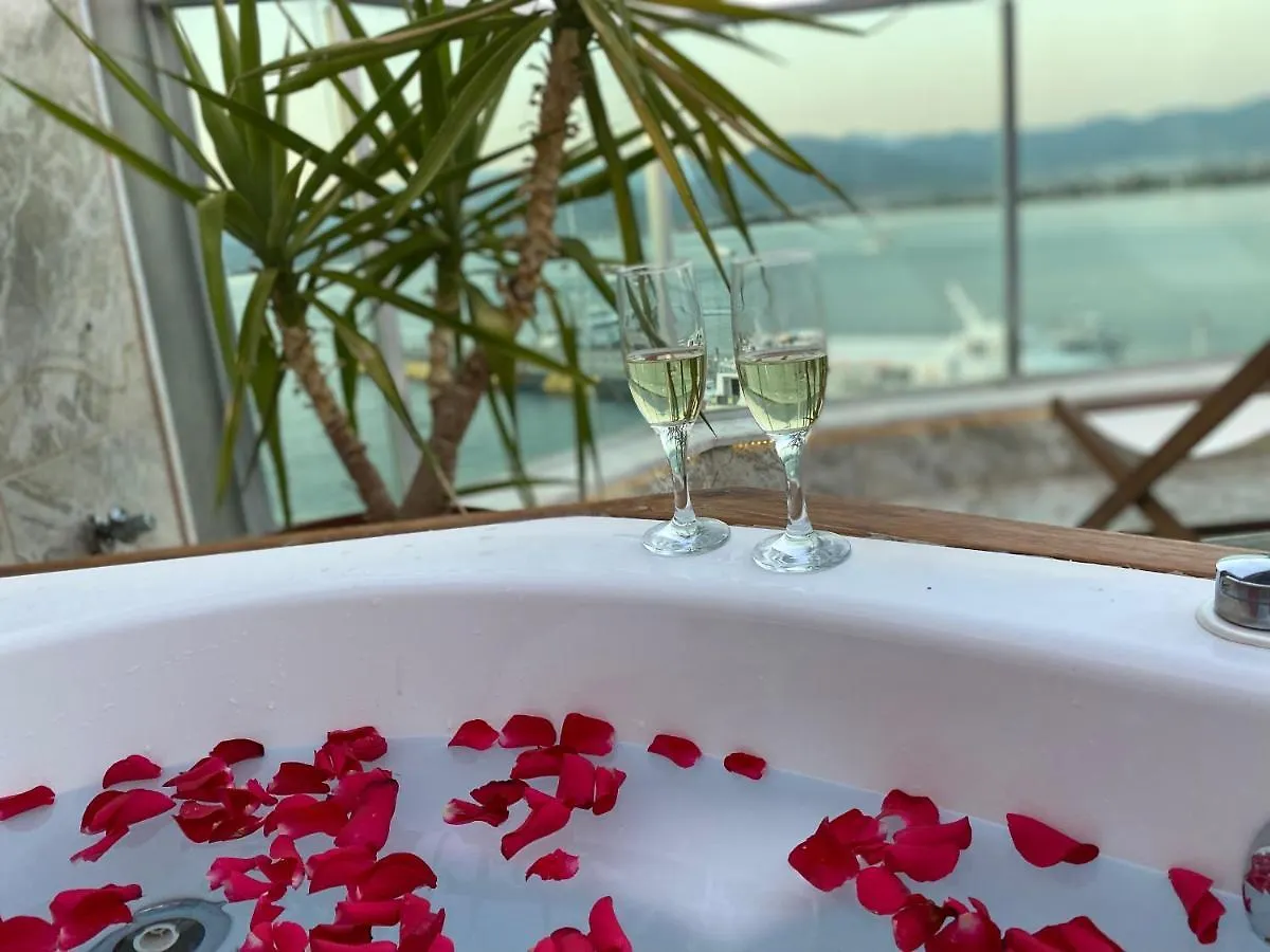Exclusive Terrace Suite At Marina Fethiye 0*,
